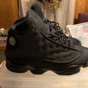 Jordan Retro 13 “Black Cat”